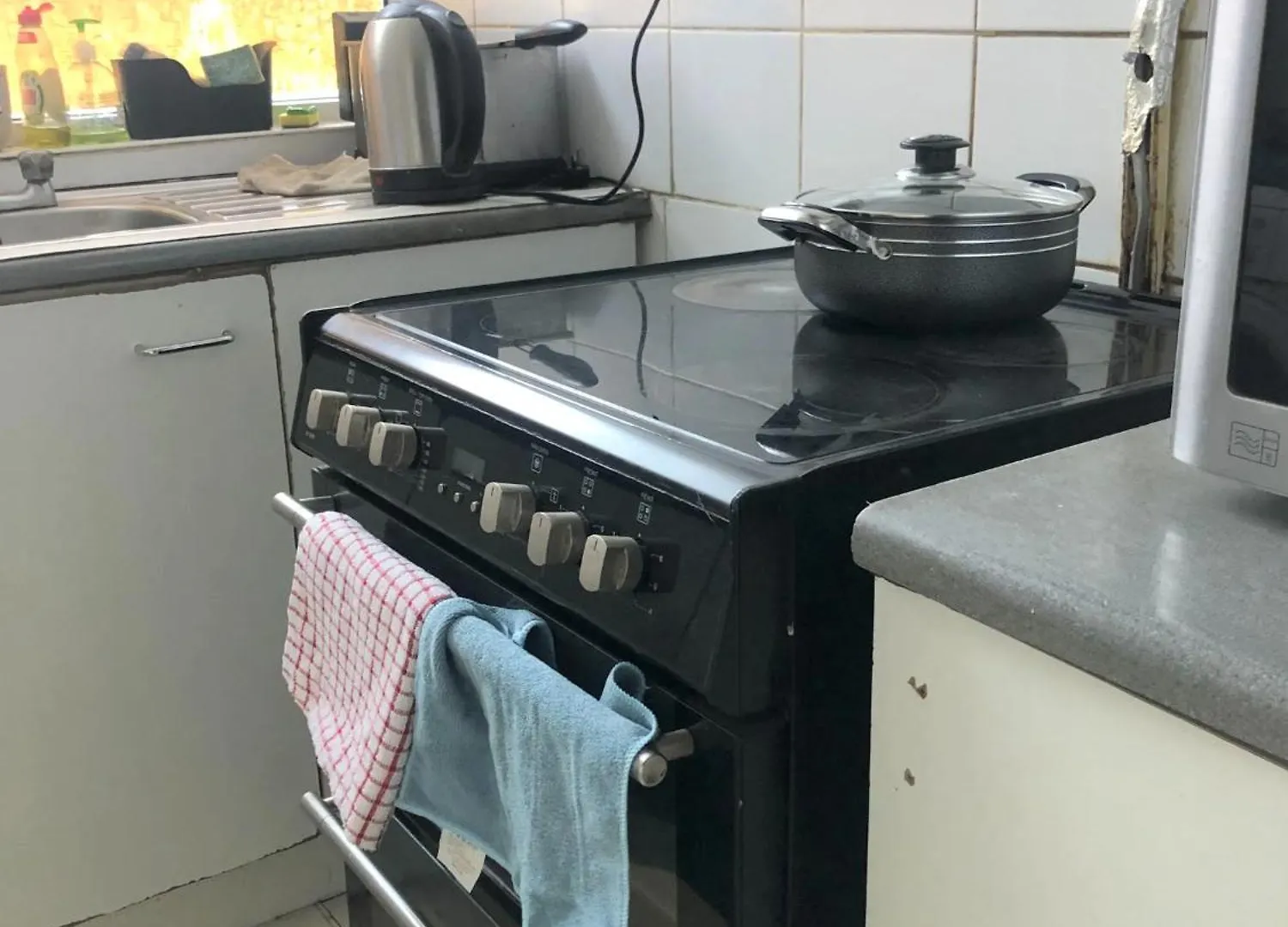 Homestay Alpine Heathrow London Apartment Yiewsley